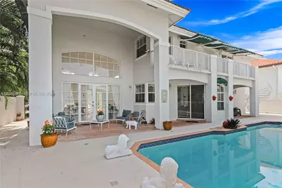 16048 NW 82nd Pl, Miami Lakes, FL 33016 - Photo 11
