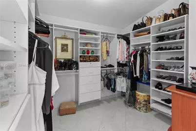 16048 NW 82nd Pl, Miami Lakes, FL 33016 - Photo 23