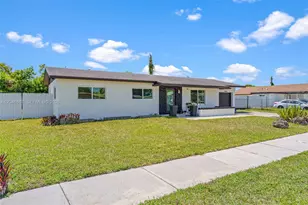 16700 SW 102nd Pl, Miami, FL 33157 - Photo 3
