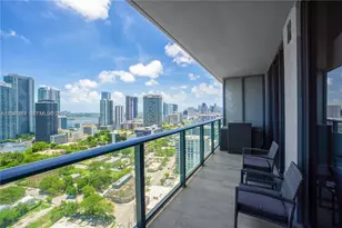 121 NE 34th St, Miami, FL 33137 - Photo 3