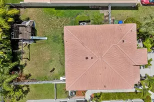 15760 NW 16th Ct, Pembroke Pines, FL 33028 - Photo 9