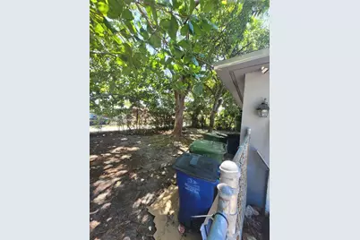 1132 Moffett St, Hallandale Beach, FL 33009 - Photo 29