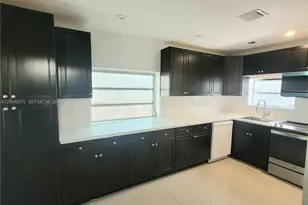 1132 Moffett St, Hallandale Beach, FL 33009 - Photo 7