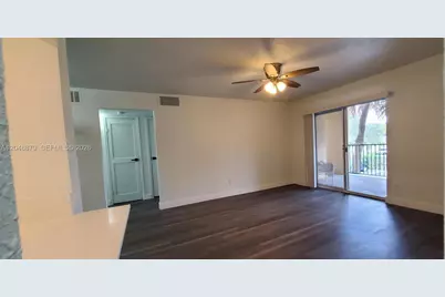 927 Riverside Dr #324, Coral Springs, FL 33071 - Photo 13