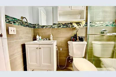 6810 NW 28th St, Sunrise, FL 33313 - Photo 17