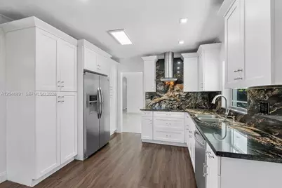 9260 SW 56th St, Miami, FL 33165 - Photo 25