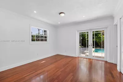 9260 SW 56th St, Miami, FL 33165 - Photo 11
