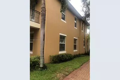1129 SW 147th Ter, Pembroke Pines, FL 33027 - Photo 3