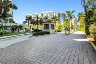19380 Collins Ave, Sunny Isles Beach, FL 33160 - Photo 31