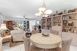 10160 NW 24th Pl, Sunrise, FL 33322 - Photo 9