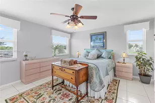 10160 NW 24th Pl, Sunrise, FL 33322 - Photo 17