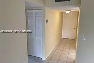461 Ives Dairy Rd, Miami, FL 33179 - Photo 9