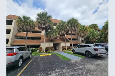 461 Ives Dairy Rd #406-2, Miami, FL 33179 - Photo 1