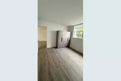 716 Michigan Ave #303, Miami Beach, FL 33139 - Photo 9