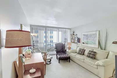 5005 Collins Ave #1224, Miami Beach, FL 33140 - Photo 17