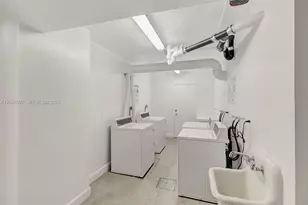5005 Collins Ave, Miami Beach, FL 33140 - Photo 55