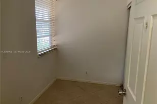 8282 NW 24th St, Coral Springs, FL 33065 - Photo 11