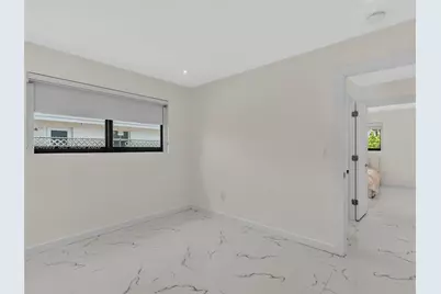 19225 NE 18th Ave, Miami, FL 33179 - Photo 29
