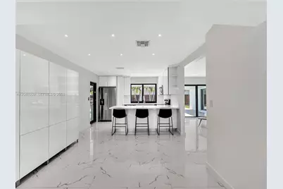 19225 NE 18th Ave, Miami, FL 33179 - Photo 13