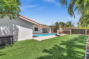 19225 NE 18th Ave, Miami, FL 33179 - Photo 49