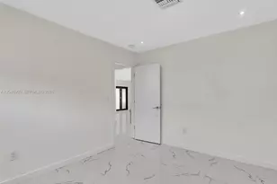 19225 NE 18th Ave, Miami, FL 33179 - Photo 27