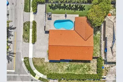 19225 NE 18th Ave, Miami, FL 33179 - Photo 55