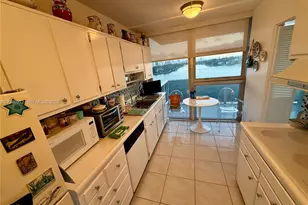 900 Bay Dr, Miami Beach, FL 33141 - Photo 27