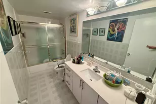 900 Bay Dr, Miami Beach, FL 33141 - Photo 29