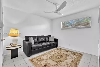 671 S Hollybrook Dr #209, Pembroke Pines, FL 33025 - Photo 9