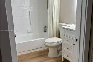 800 SW 125th Way, Pembroke Pines, FL 33027 - Photo 21