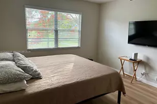 800 SW 125th Way, Pembroke Pines, FL 33027 - Photo 19