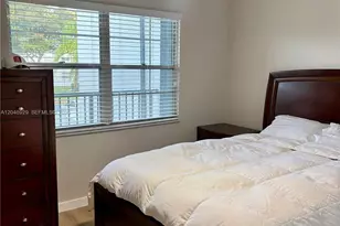 800 SW 125th Way, Pembroke Pines, FL 33027 - Photo 15