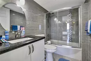 20515 E Country Club Dr, Aventura, FL 33180 - Photo 15