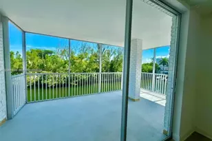 3660 NE 166th St, North Miami Beach, FL 33160 - Photo 3