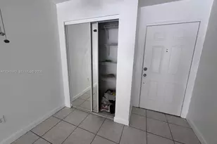 1725 W 60th St, Hialeah, FL 33012 - Photo 23