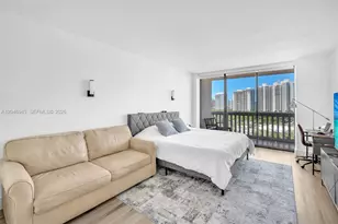1000 W Island Blvd, Aventura, FL 33160 - Photo 23