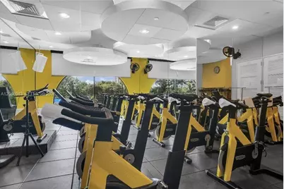1000 W Island Blvd #1206, Aventura, FL 33160 - Photo 41
