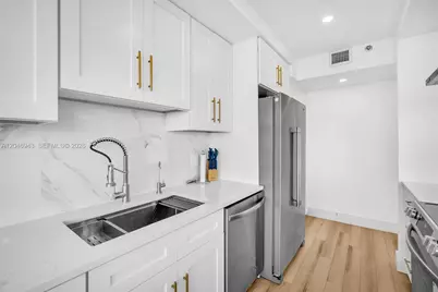 1000 W Island Blvd #1206, Aventura, FL 33160 - Photo 15
