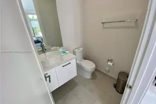 8256 NW 48th Terrace, Doral, FL 33166 - Photo 31
