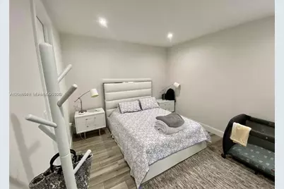 8256 NW 48th Ter, Doral, FL 33166 - Photo 27