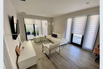8256 NW 48th Ter, Doral, FL 33166 - Photo 23