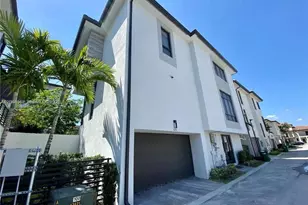 8256 NW 48th Terrace, Doral, FL 33166 - Photo 3