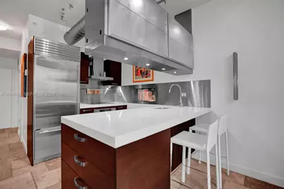 690 SW 1st Ct #2707, Miami, FL 33130 - Photo 3