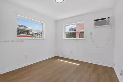 458 SW 9th St #1, Miami, FL 33130 - Photo 13