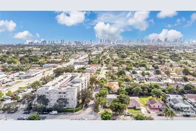 521 NW 33rd Ave #1, Miami, FL 33125 - Photo 3