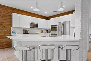 8774 NW 103rd Ave, Doral, FL 33178 - Photo 13