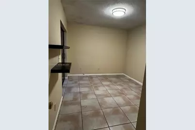 951 SW 109th Ave, Pembroke Pines, FL 33025 - Photo 13