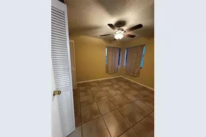 951 SW 109th Ave, Pembroke Pines, FL 33025 - Photo 11