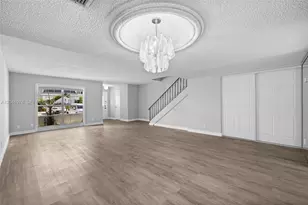 2408 NE 10th St, Hallandale Beach, FL 33009 - Photo 7