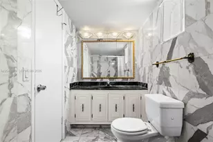 2408 NE 10th St, Hallandale Beach, FL 33009 - Photo 27